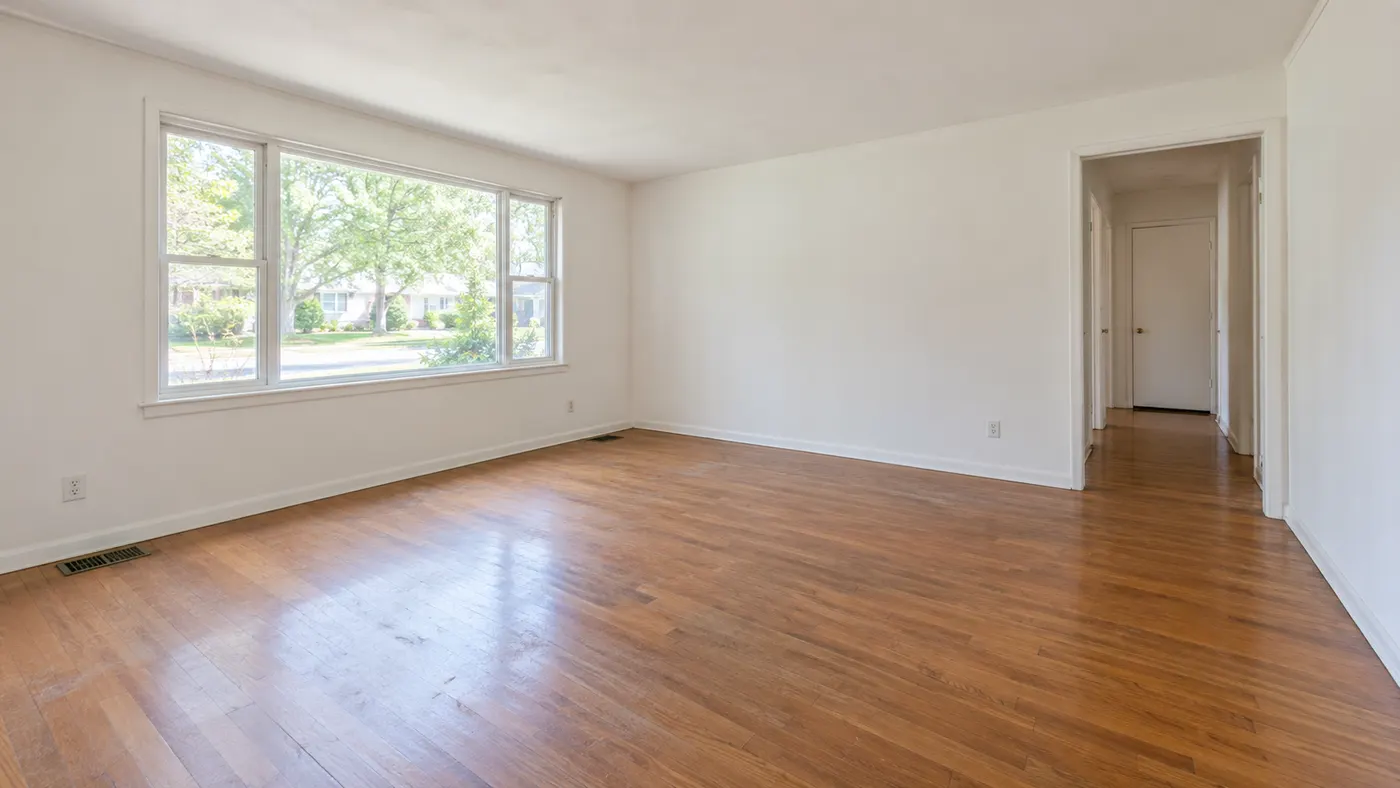 Virtual house staging — Modern — before